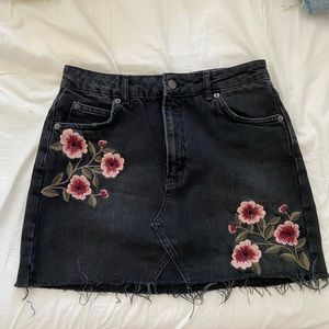 Top Shop Black Denim skirt